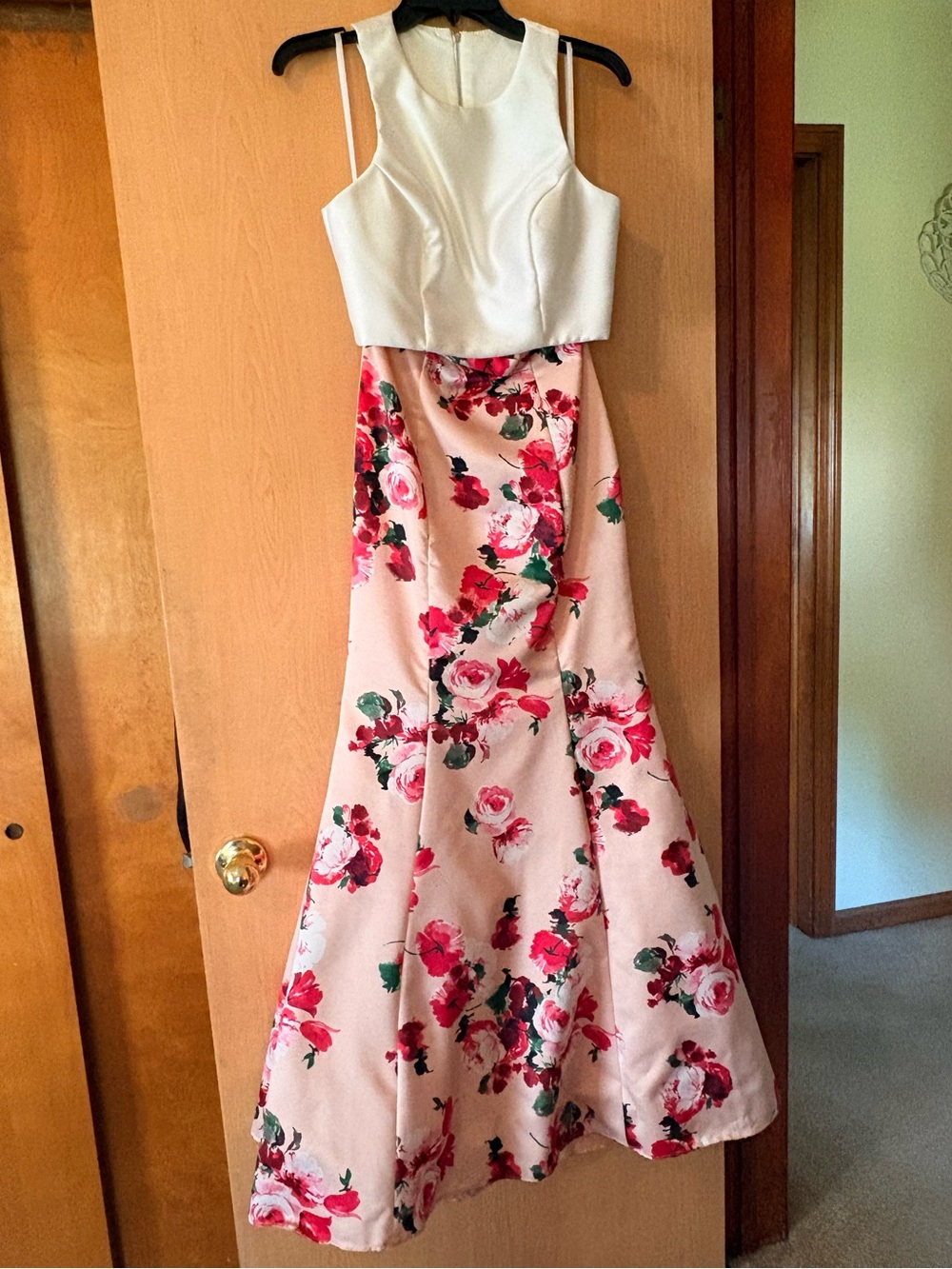Juniors Floral Pink and White Two-Tone Party Dress